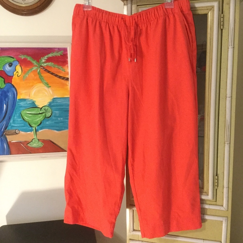 Orange Capris Coral Bay 60% cotton size L Pull on style. Two pockets.